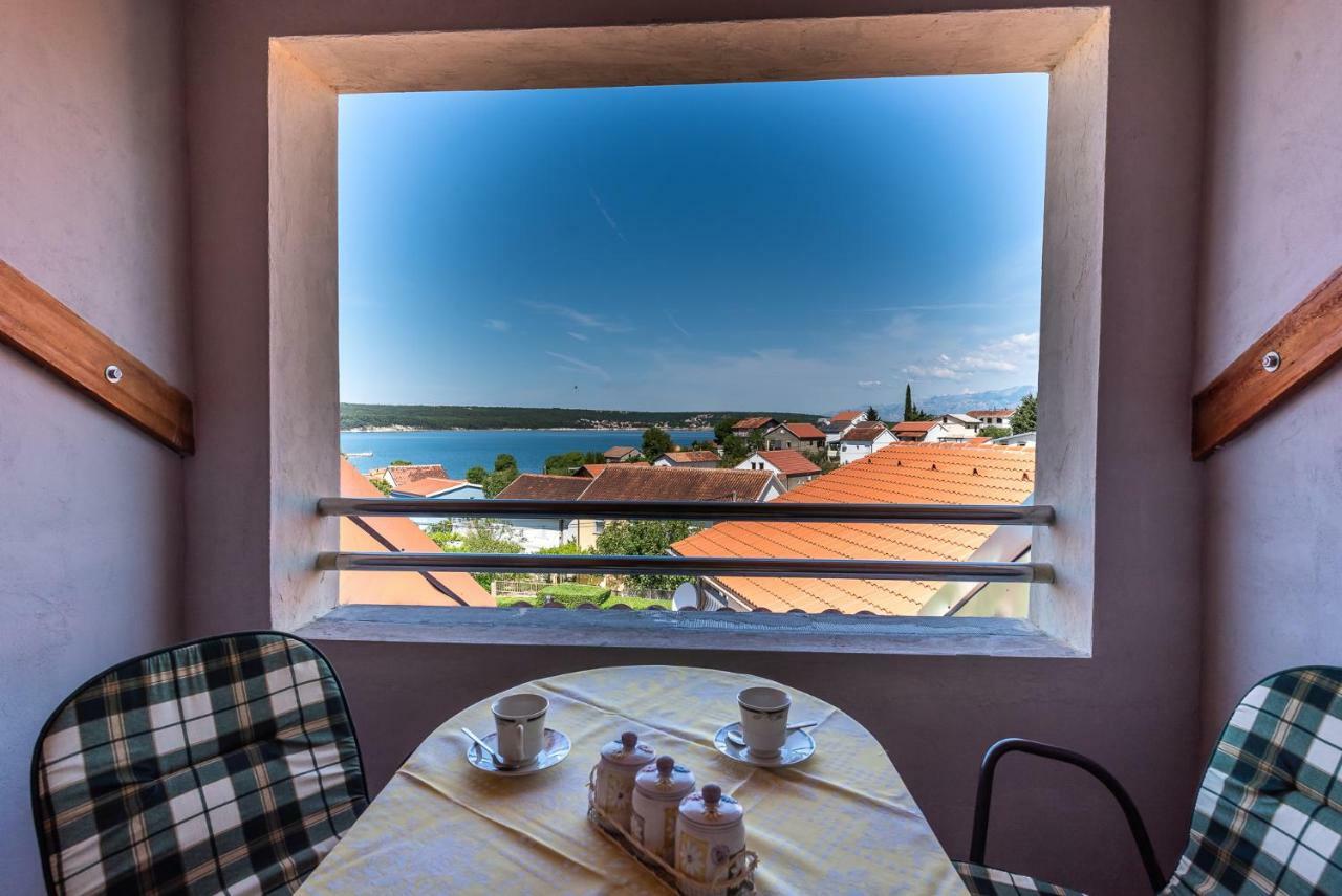 Kiwi Apartments Горни Карин Екстериор снимка